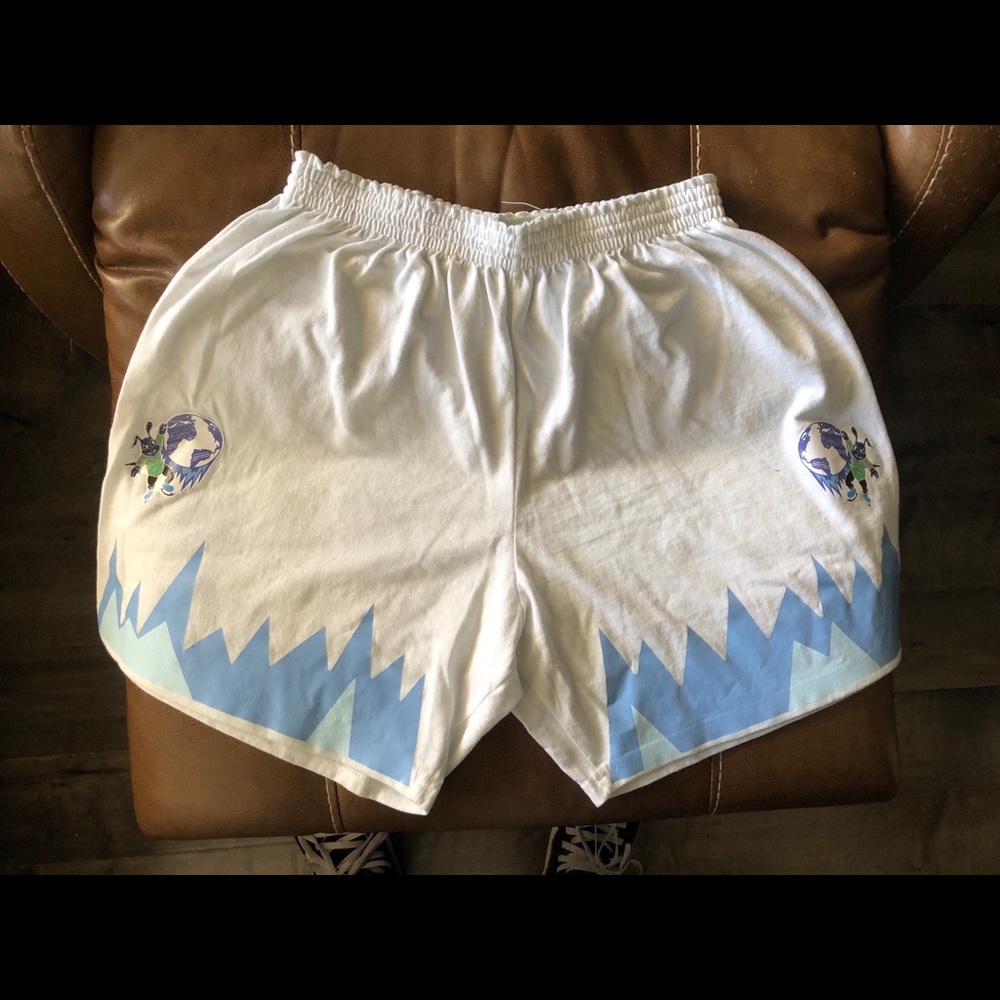White shorts w screen printing
